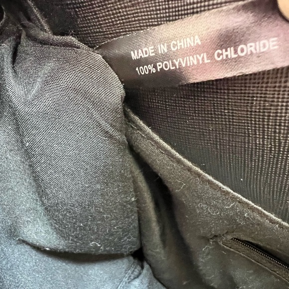 Kenneth Cole Reaction Large Cutout Tote - Picture 8 of 8